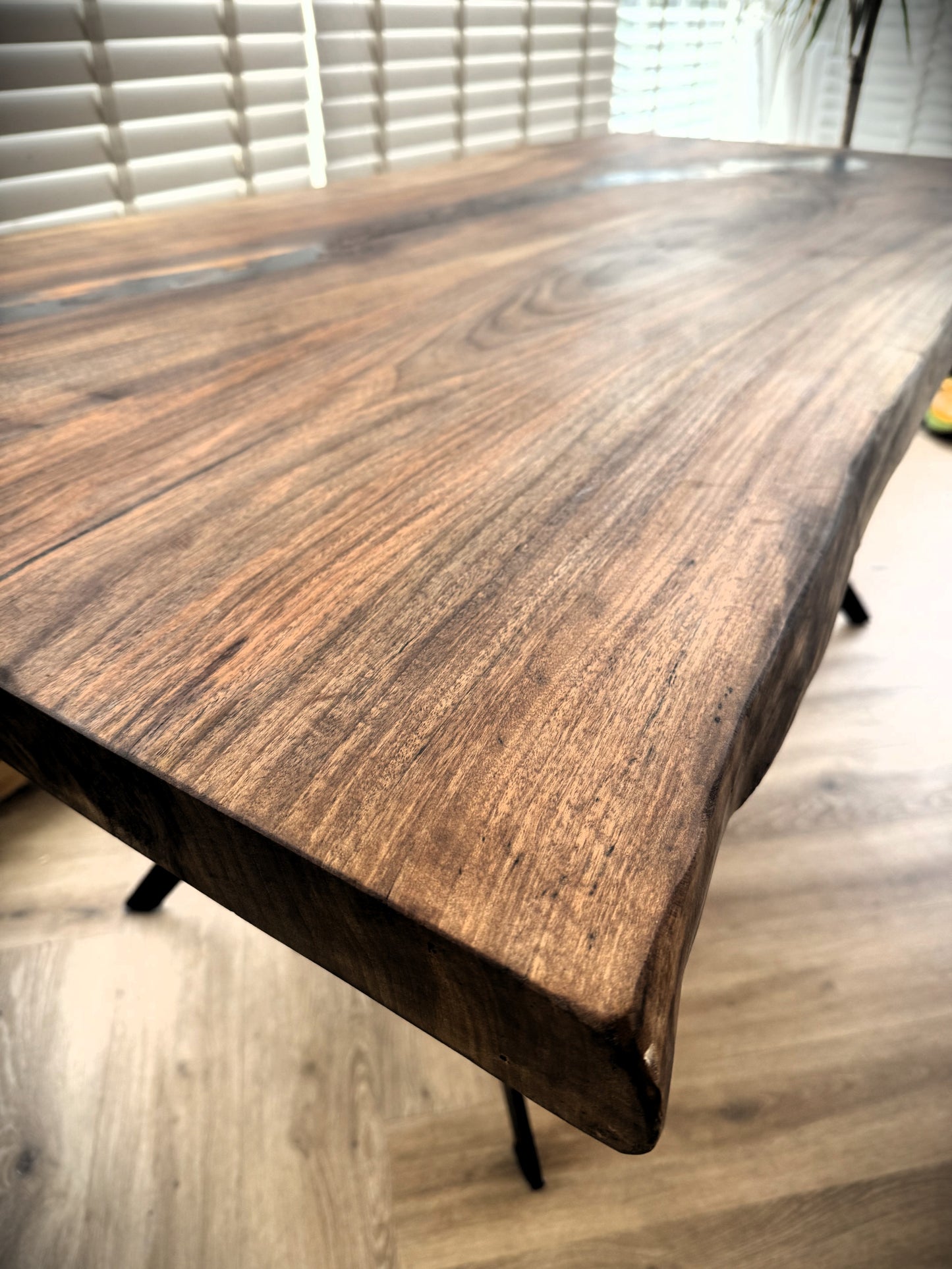 Epoxy tafel Walnoot