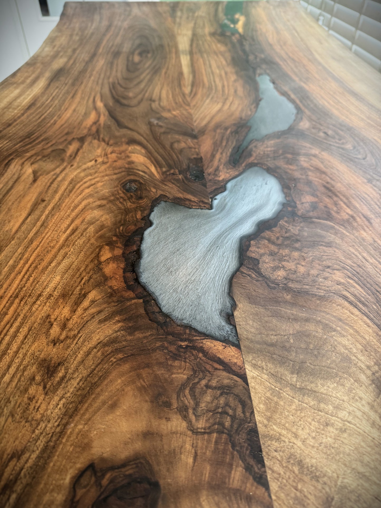 Epoxy tafel Walnoot